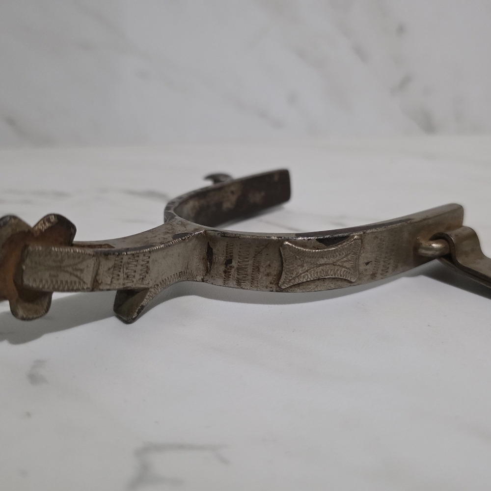 Antique Spur - Single - Diamond Pattern Inlay - Unmarked - Americana Cowboy